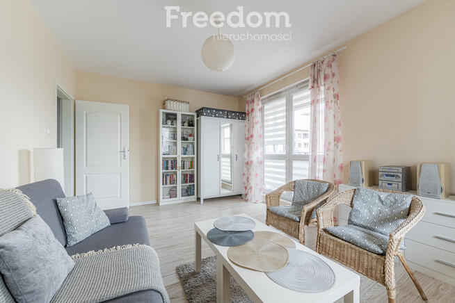 Mieszkanie 2 pokoje z osobną kuchnią, balkon