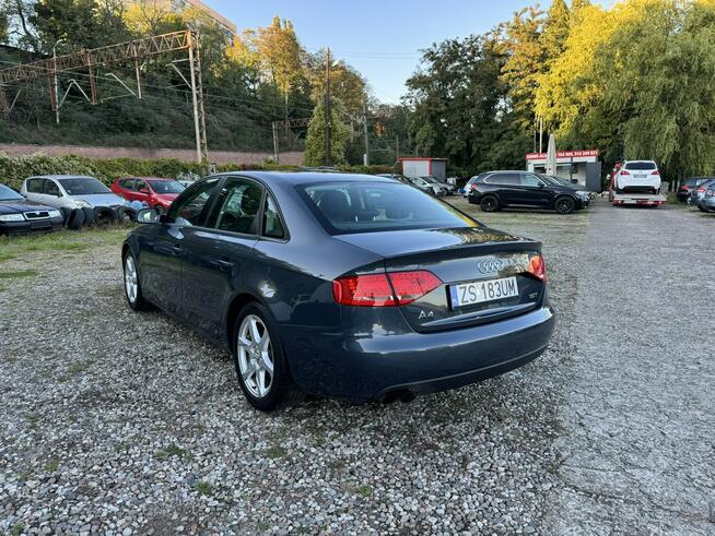 Audi A4 1.8TFSi-160km-Serwis-2-Właściciel-Klimatronik-PDC-Xenony-Dzienne-LED