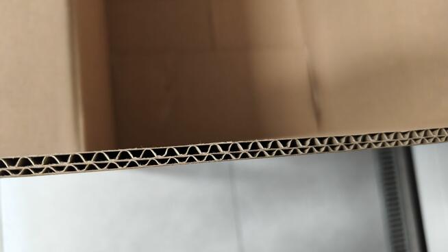 Mocny duży karton pudełko pudło 800 x 600 x 500 5w faktura