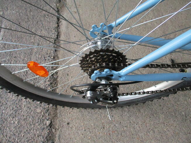 Nowy rower dla młodzieży i dorosłych