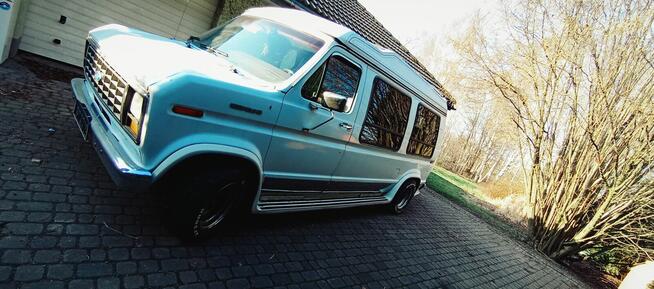 Piękny klasyk: Ford Econoline. 100% oryginał!