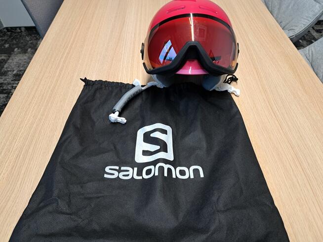 Sprzedam kaski narciarskie