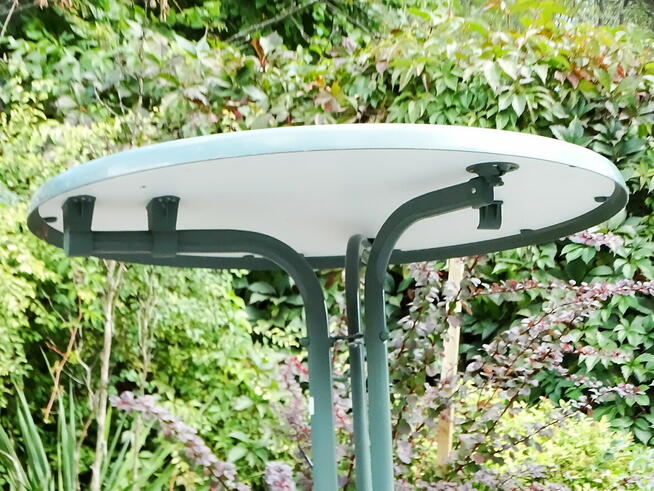 Stolik składany o średnicy 84 cm i wysokości 71 cm