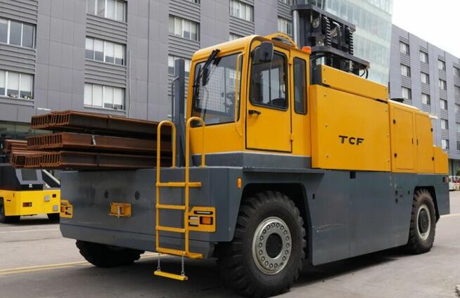 Boczny wózek widłowy Nowy 3.0 T Li-on Elektryczny Triplex