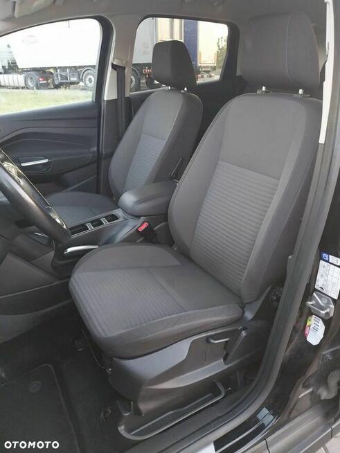 Ford C-MAX Titanium rok 2016