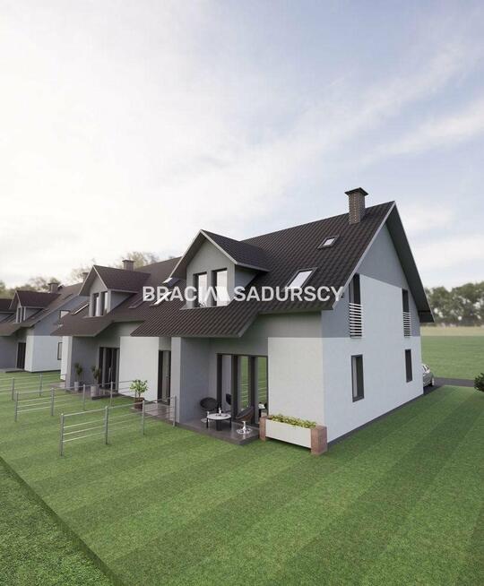 Dom Wrząsowice gm. Świątniki Górne, Kraśnik