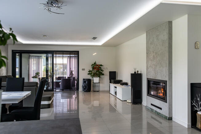 Dom Tumlin-Wykień gm. Miedziana Góra, Urocza