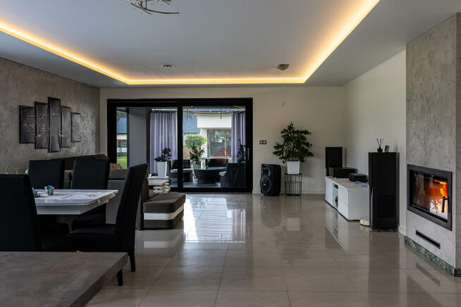 Dom Tumlin-Wykień gm. Miedziana Góra, Urocza