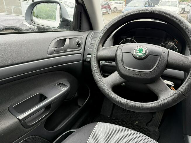 Škoda Octavia Instalacja Gazowa . Salon Polska. Klimatyzacja