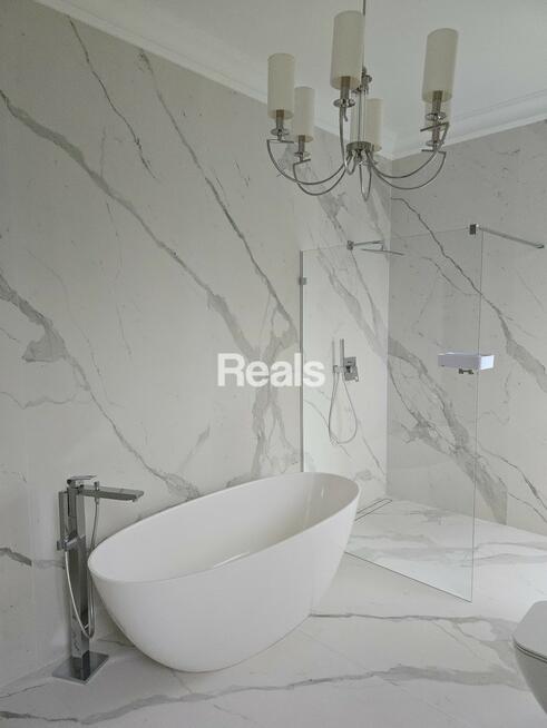 BEZCZYNSZOWE MIESZKANIE W DOMU Z DZIAŁKĄ 510 m2.