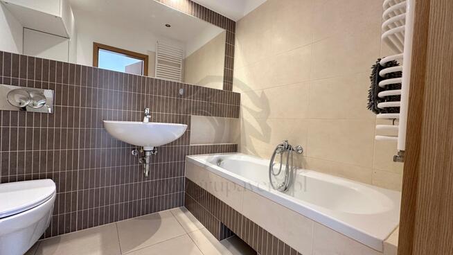 Sprawdź, co kryje się na dachu tego apartamentowca