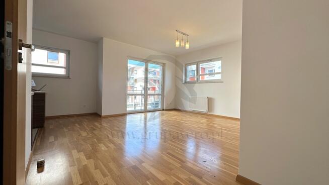 Sprawdź, co kryje się na dachu tego apartamentowca