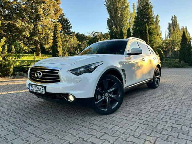 FX30d S Premium 3.0 V6 238 KM | 4x4 | Bose | Kamera 360 | Skóry |