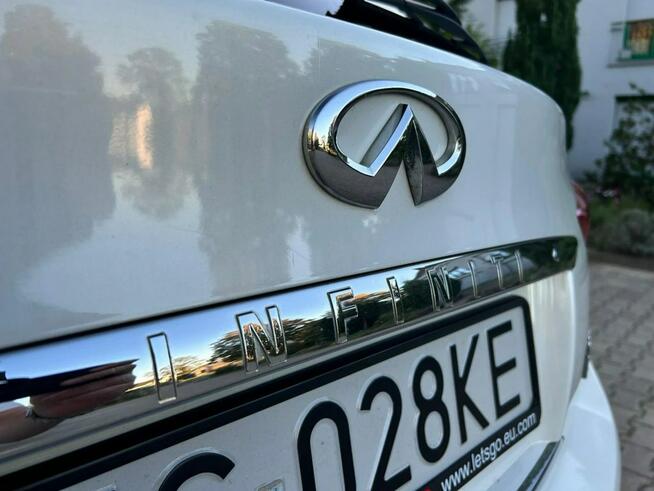 FX30d S Premium 3.0 V6 238 KM | 4x4 | Bose | Kamera 360 | Skóry |