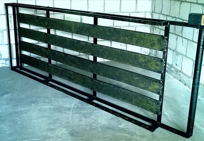 Kosz dachowy na busa.