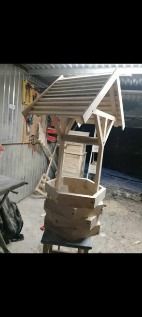 Ozdoby ogrodowe z drewna