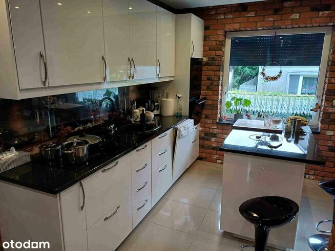 DOLINA BARYCZY, Dom na pięknej działce z własnym stawem