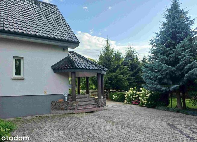 DOLINA BARYCZY, Dom na pięknej działce z własnym stawem