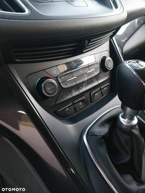 Ford C-MAX Titanium rok 2016