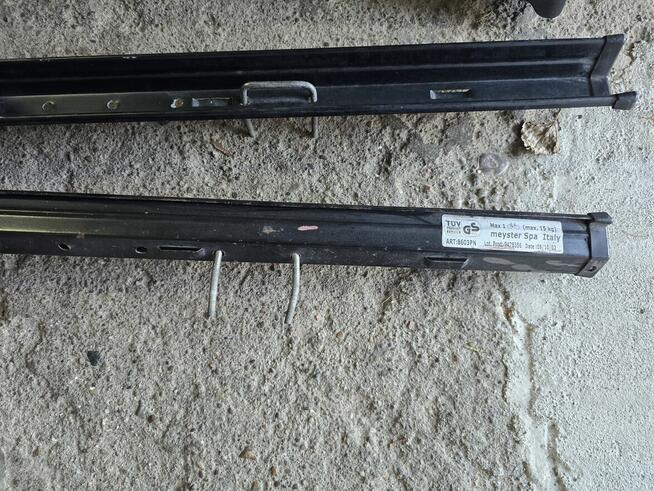 Uchwyty na rowery do auta.