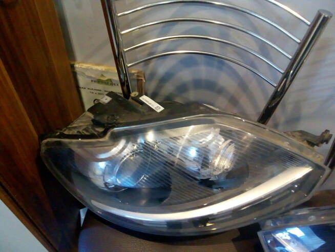 Lampy przednie Xenon golf V