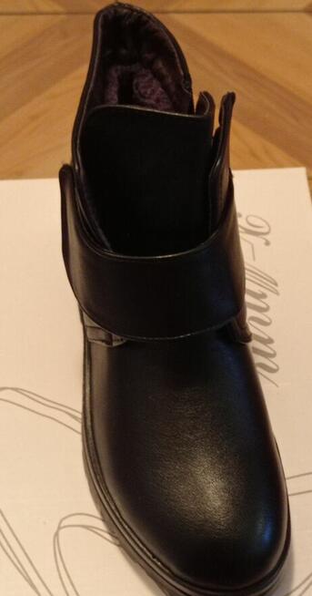 Sprzedam nowe buty ocieplane rozm 41