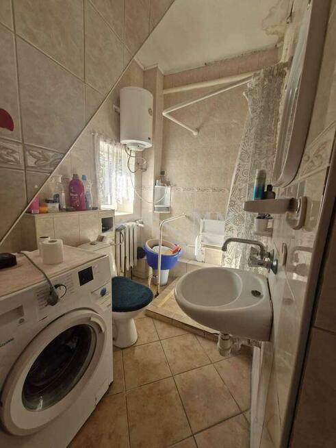 Na sprzedaż połowa domu -Zajezierze gm. Małdyty