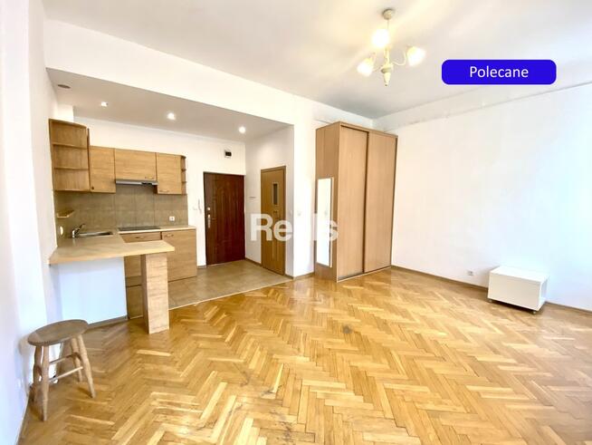 Kawalerka, kamienica, winda ul. Wspólna, Centrum.