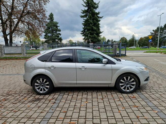 Ford Focus Mk2 1.8 125KM * niski przebieg * półskóra *