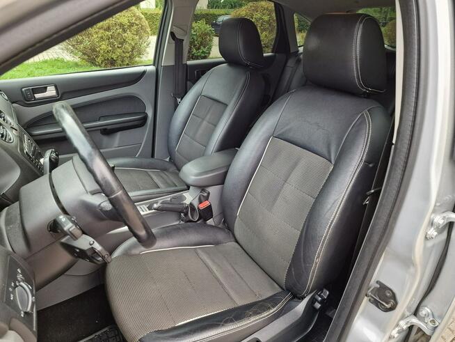 Ford Focus Mk2 1.8 125KM * niski przebieg * półskóra *