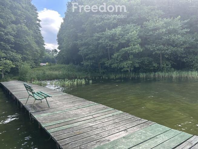 Dziaka w lesie nad jeziorem - Tuczno