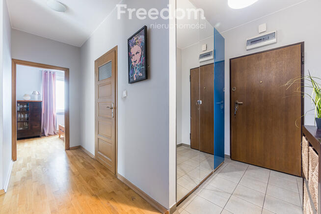 3 pokoje z balkonem, garażem i komórką - Jagiełły