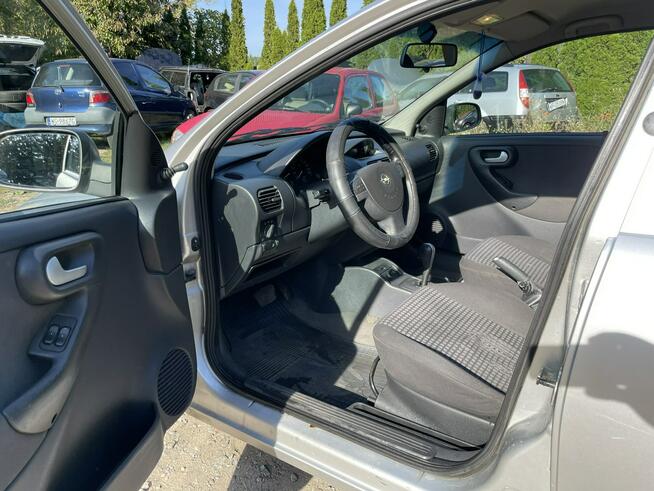 Opel Corsa 1,2 Benzyna 2004r. Z Automatyczną Skrzynią I Sprawą Klimatyzacją!