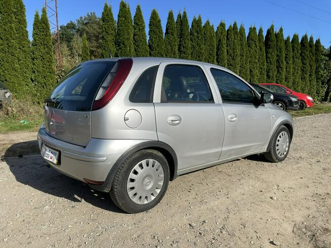 Opel Corsa 1,2 Benzyna 2004r. Z Automatyczną Skrzynią I Sprawą Klimatyzacją!