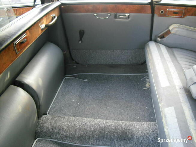 JAGUAR DAIMLER DS 420 Limousine Saloon - na części - Chromy OK