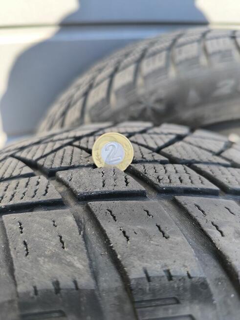 Opony zimowe używane 205/55 R17 95H XL