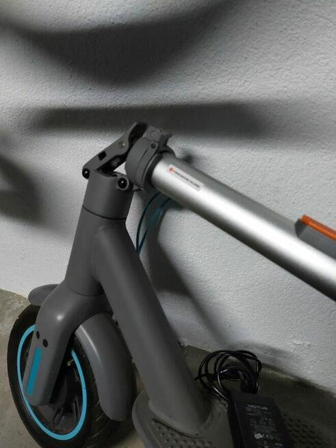 Hulajnoga elektryczna Motus