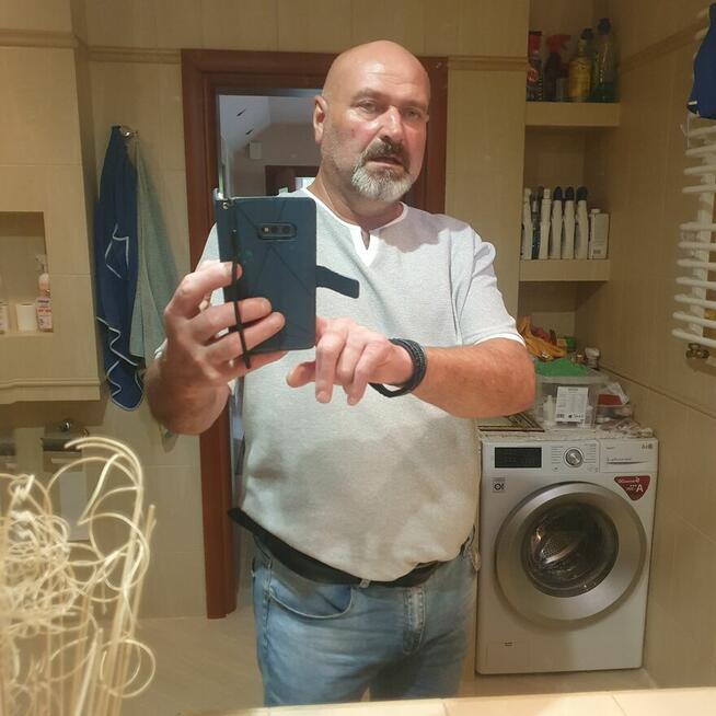 . Szukam osoby na sylwestra lubiącą taniec i rozmowę