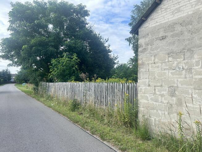 Dom z budynkami gospodarczymi i ziemią 2000 m2