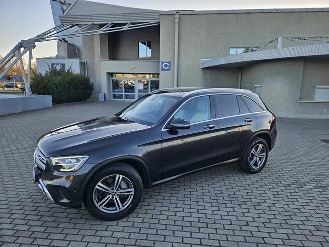 Sprzedam Mercedesa GLC 300 4MATIC 2020r
