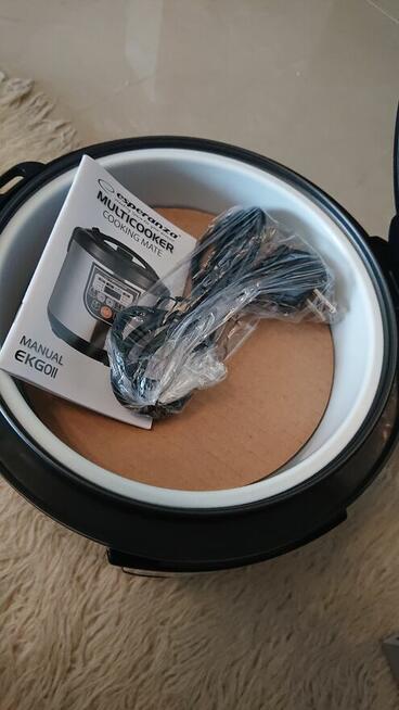 Multicooker Esperanza . Nowy
