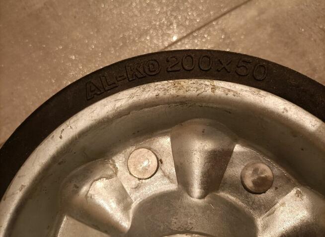 Koło podporowe ak-500 rura Ø60x200x50 o.stalowa - Alko