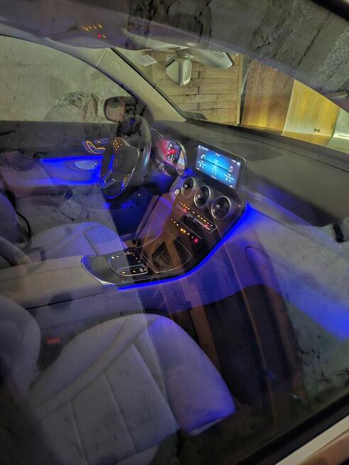 Sprzedam Mercedesa GLC 300 4MATIC 2020r