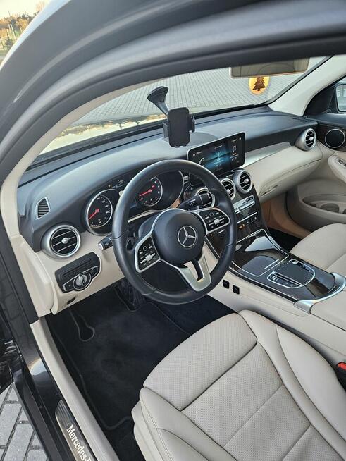 Sprzedam Mercedesa GLC 300 4MATIC 2020r