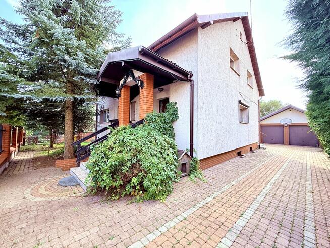 DOM Z GARAŻEM W DOSKONAŁEJ LOKALIZACJI!