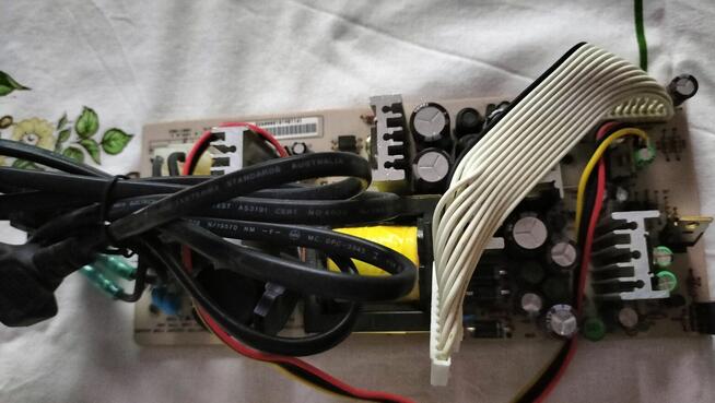 Zasilacz sieciowy do Tunera Sat. Ferguson Ariva TT.PVR.500GB