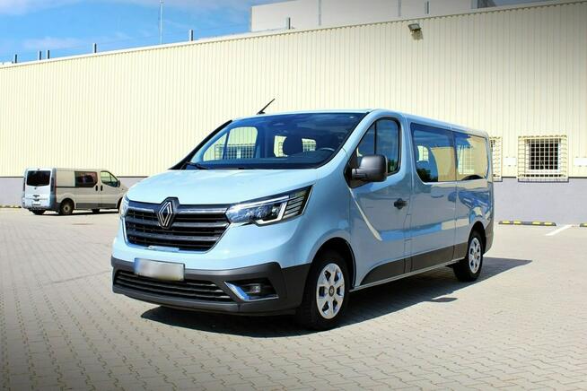 Renault Trafic L2H1 9 - osobowy