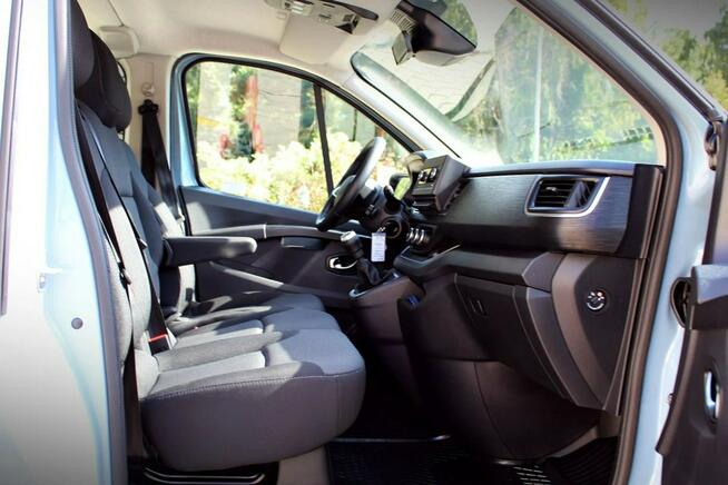 Renault Trafic L2H1 9 - osobowy