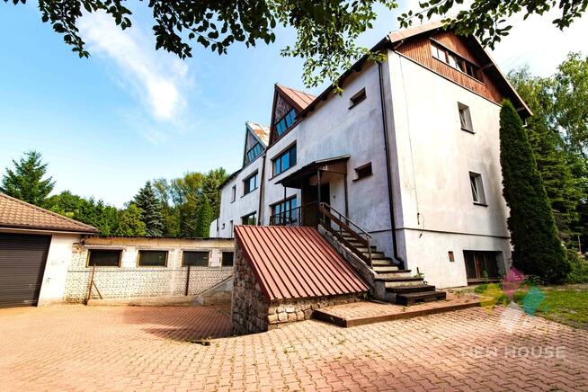 Dom i zabudowania na 1,19 ha działce ok. Olsztyna