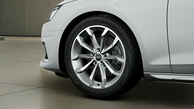 Audi A4 LED_Kamera_Virtual_3-stref.Klima_El.FotelSport._CarPlay_Tempomat_FV23%